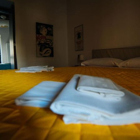 Appartement Domus Gisulfo à Salernes Extérieur photo