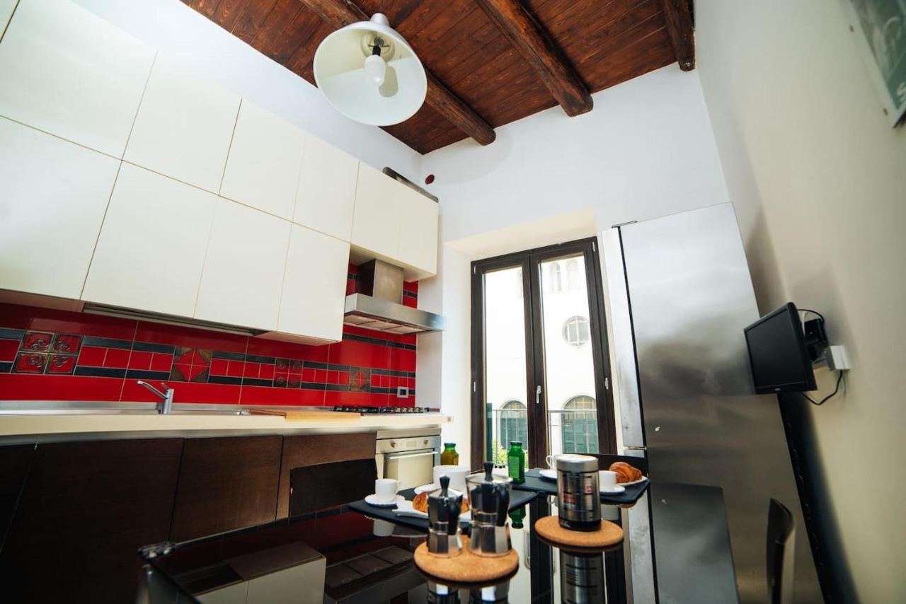Appartement Domus Gisulfo à Salernes Extérieur photo